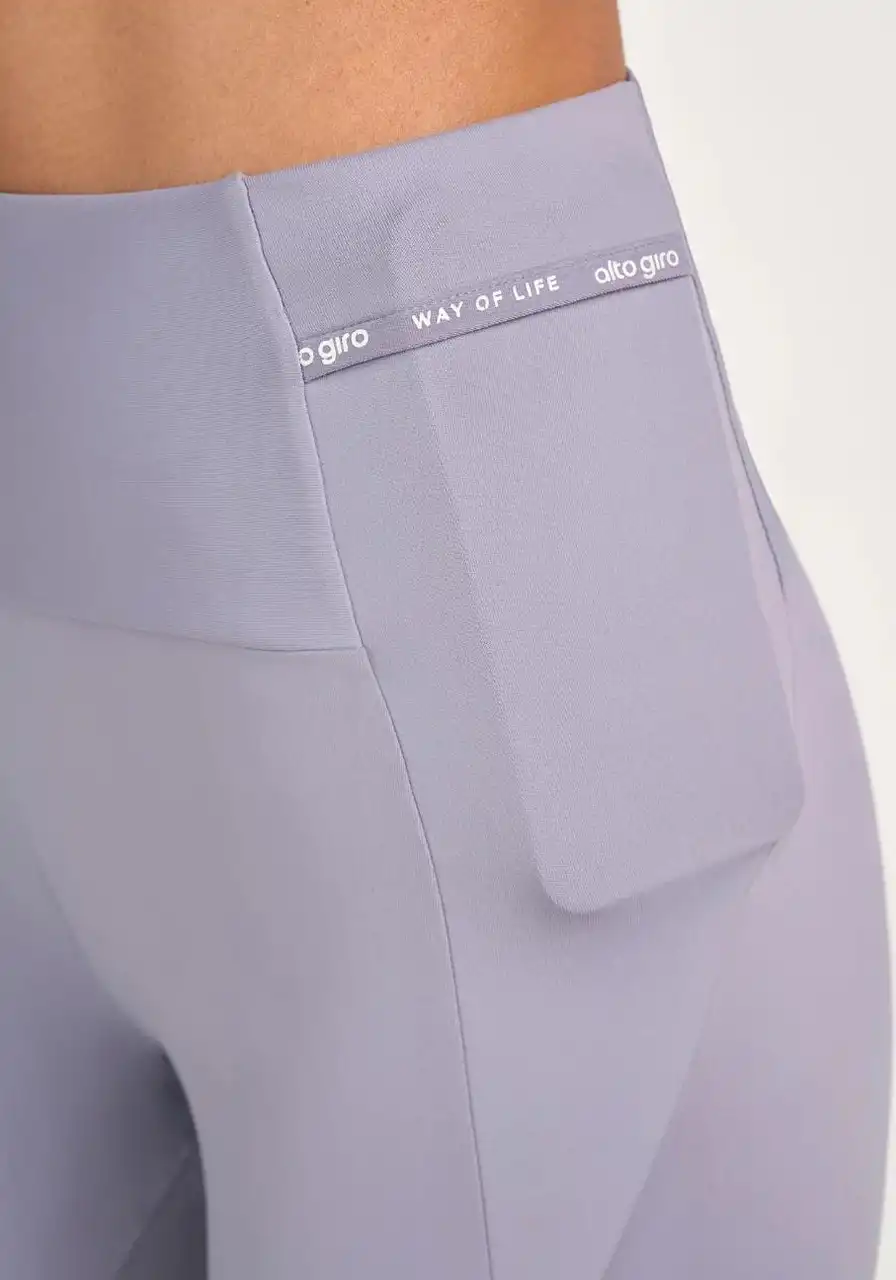 Legging Bolsos Laterais Alto Giro com Lapela Cinza Ref 13781