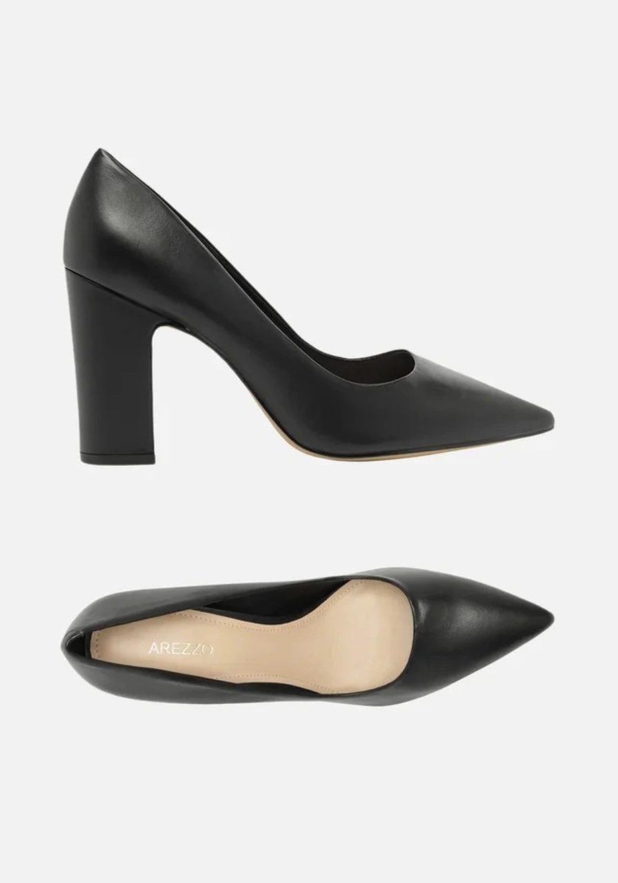 Scarpin Preto Couro Bico Fino Arezzo Ref 14214