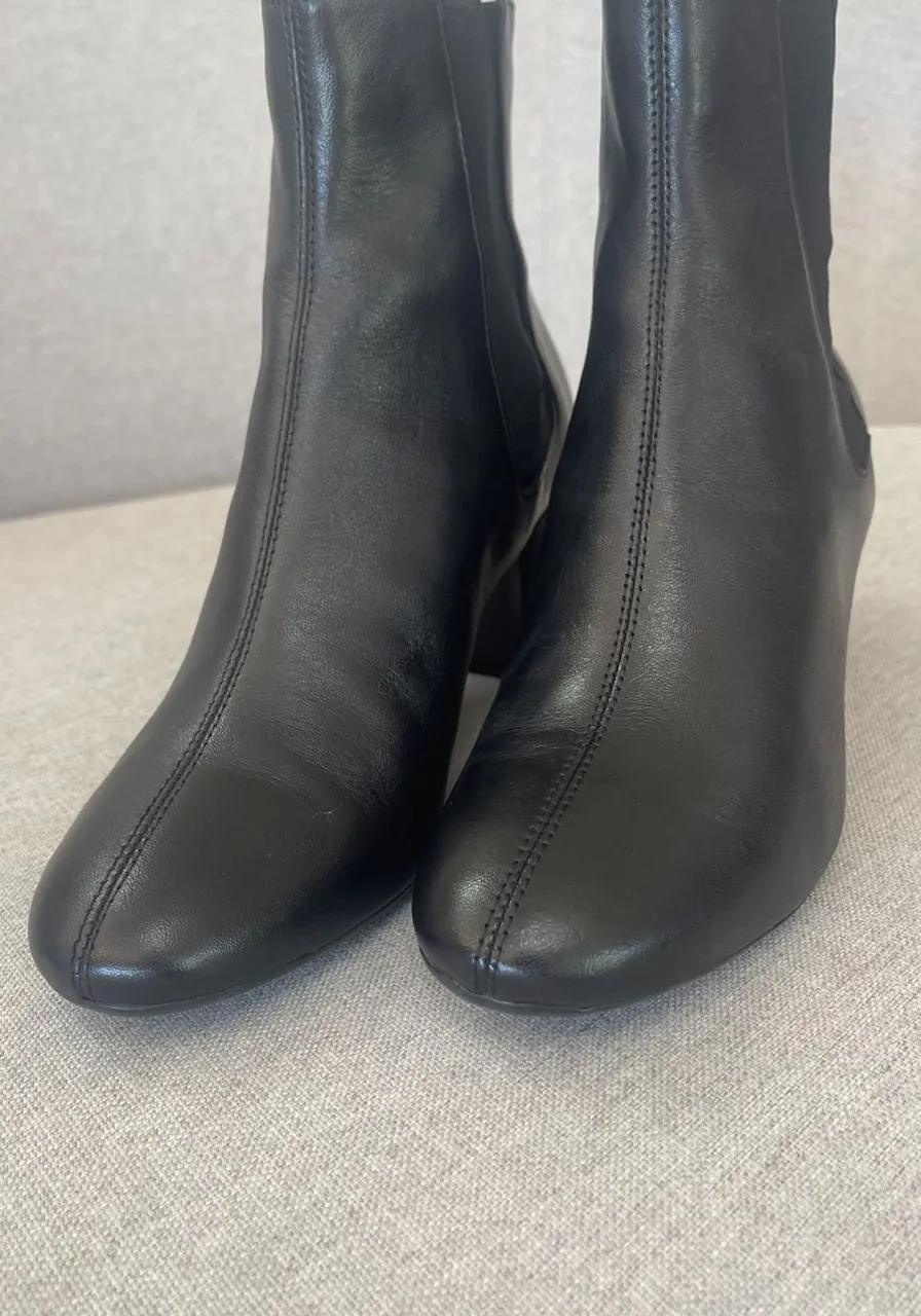 Bota Salto Medio Arezzo 14518