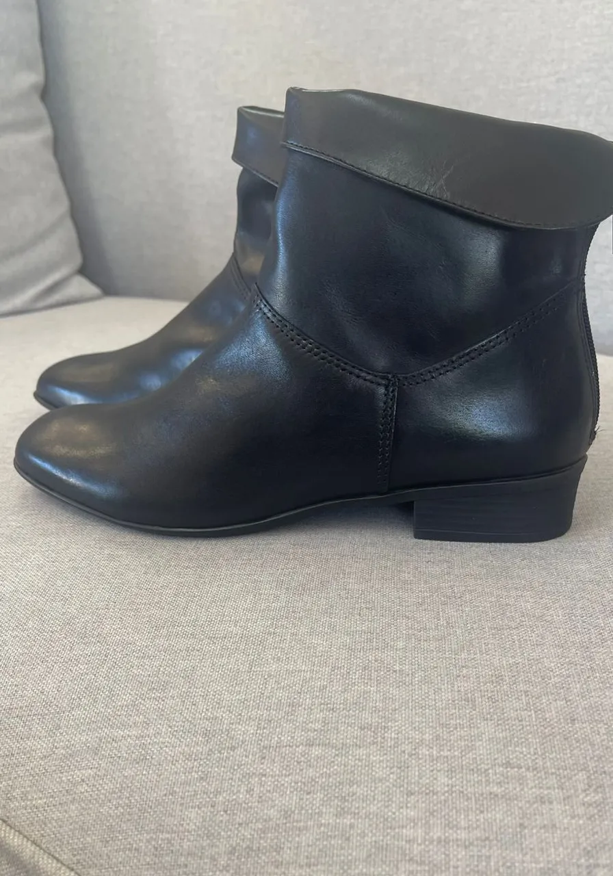 Bota Salto Baixo Arezzo 14721