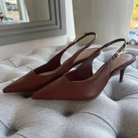 Scarpin Salto Baixo Marrom Arezzo Ref 13347 - imagem 2
