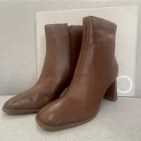 Bota Salto Medio Couros Marrom Arezzo 14816 - imagem 2