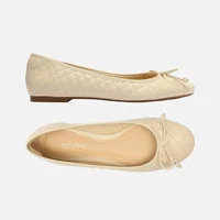 Sapatilha Off-White Matelassê Bico Redondo Arezzo Ref 1335 - imagem 2