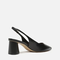 Scarpin Preto Couro Bico Fino Slingback Arezzo Ref 13342 - imagem 3