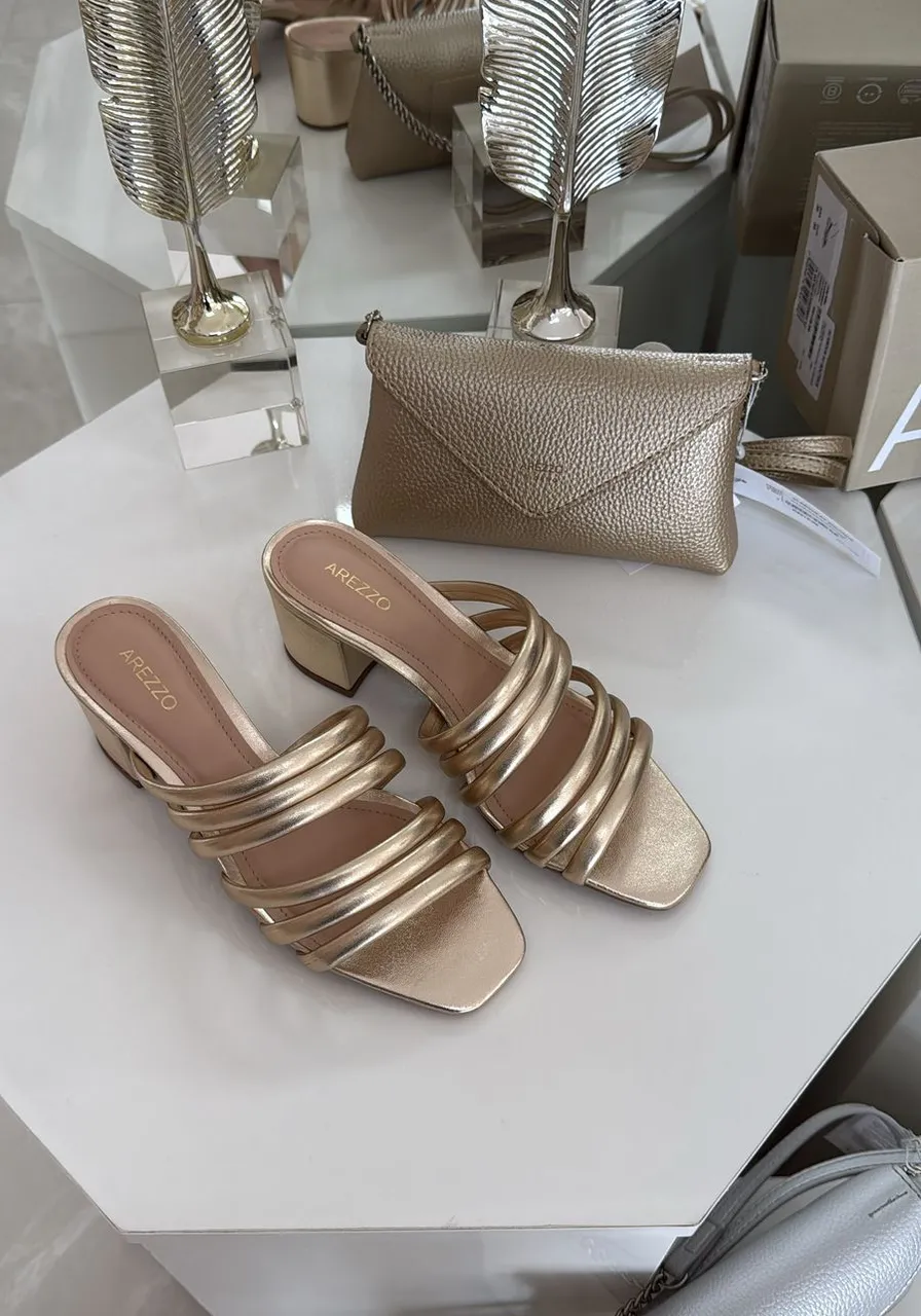 Tamanco Dourada Salto Medio Arezzo 