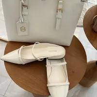 Sapatilha Fechada Salto Rasteiro Arezzo Ref 13602 - imagem 1