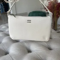 Bolsas Pequena Sintéticos Arezzo Branca Ref 13340 - imagem 2