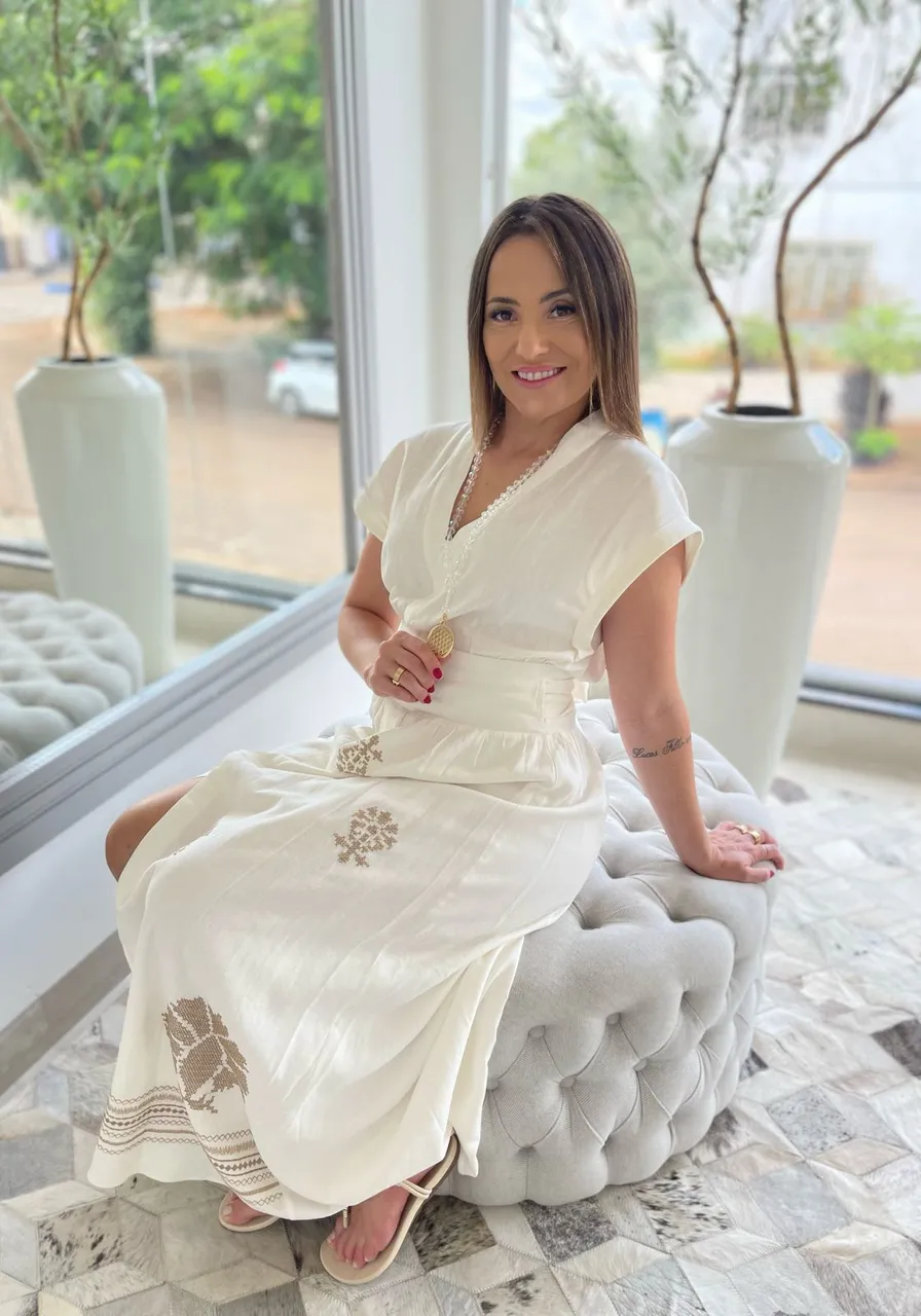 Vestido Carlota Costa Bordado