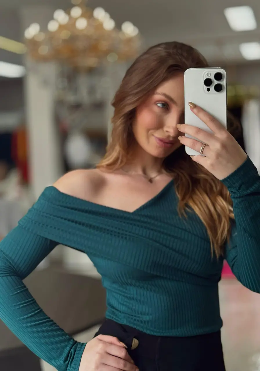 Blusa Carlota Costa Com Sobreposição 