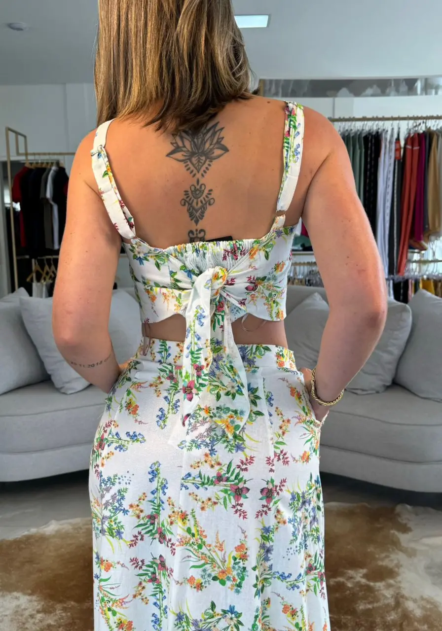 Top com Detalhes Bordado Carlota Costa 