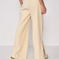 Calça Wide Leg Com Fenda - imagem 1
