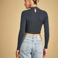 Blusa Slim Com Aplicação - imagem 2