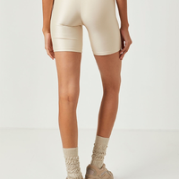 Bermuda Acetinada Colcci - imagem 2