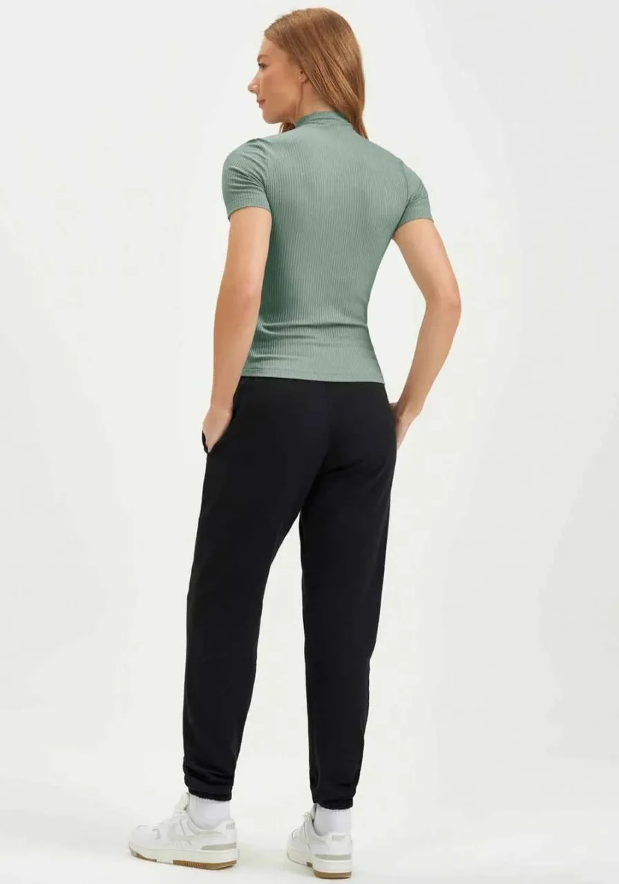 Blusa Manga Curta Canelada Verde