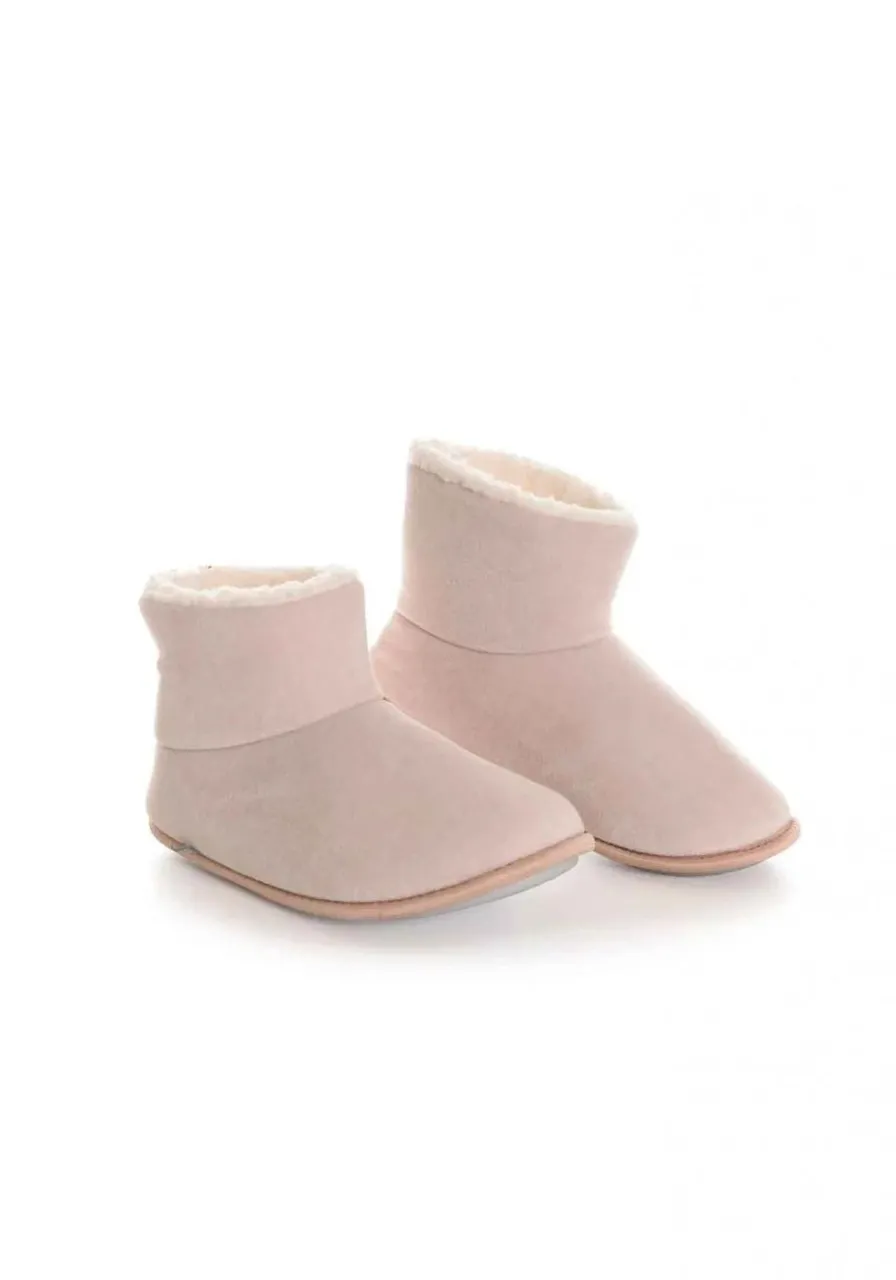 Botinha Peluciada Rosa Claro
