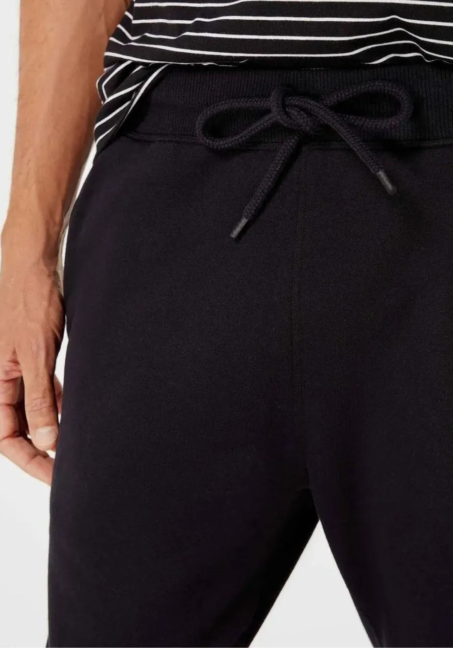 Calça Jogger Em Moletom Peluciado Preto