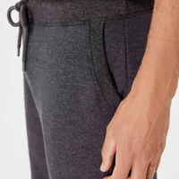 Calça Jogger Em Moletom Peluciado Cinza Escuro - imagem 2
