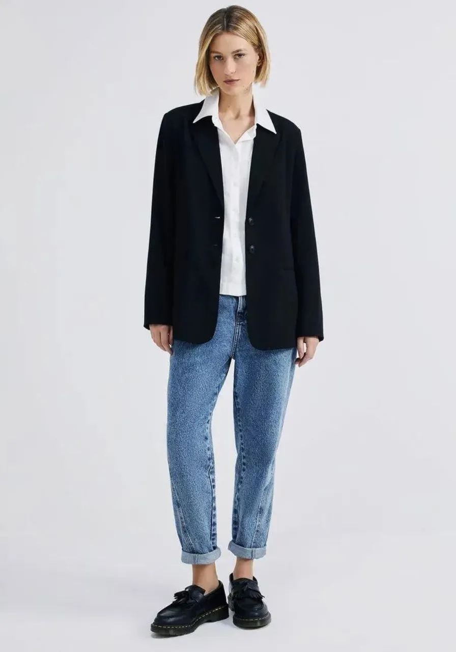 Blazer Alongado Em Crepe Preto 