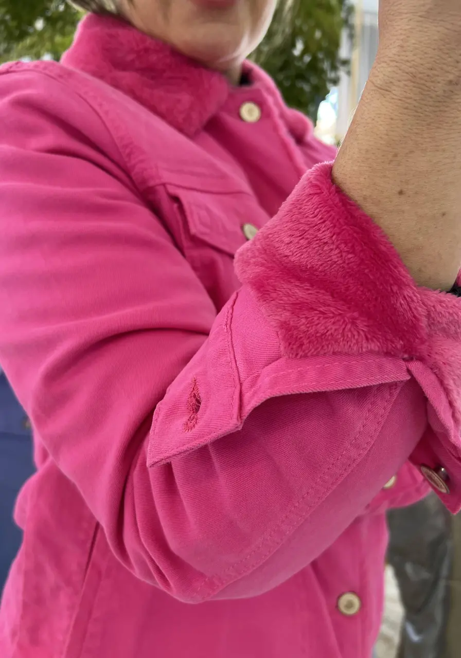 Jaqueta Jeans Forrada Peluciada Rosa