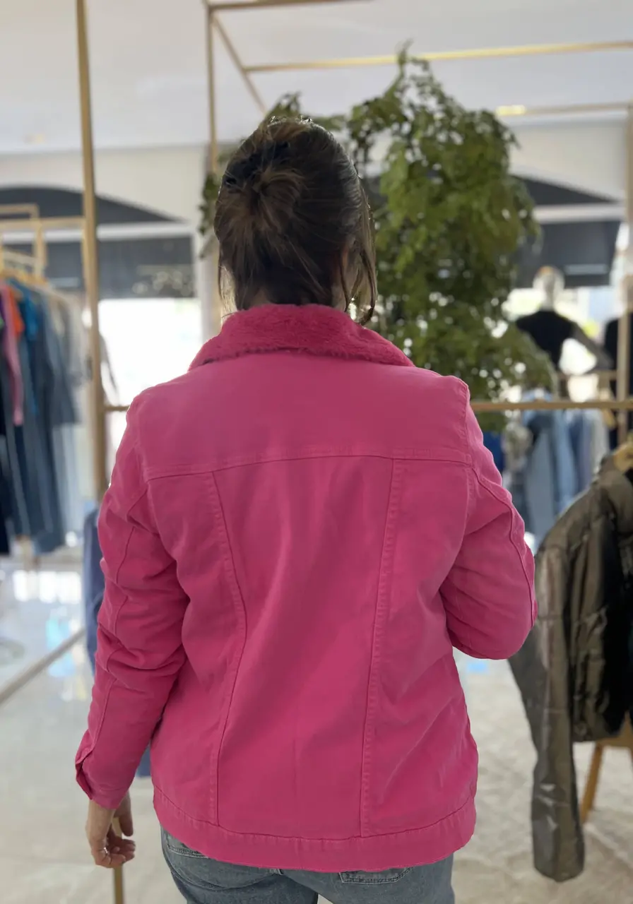 Jaqueta Jeans Forrada Peluciada Rosa