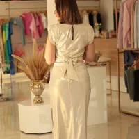 Conjunto Morena Rosa Blusa E Saia Com Amarração Dourado - imagem 1