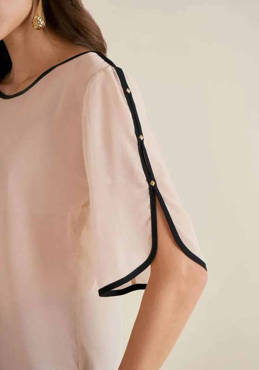 Blusa Morena Rosa Detalhes Manga