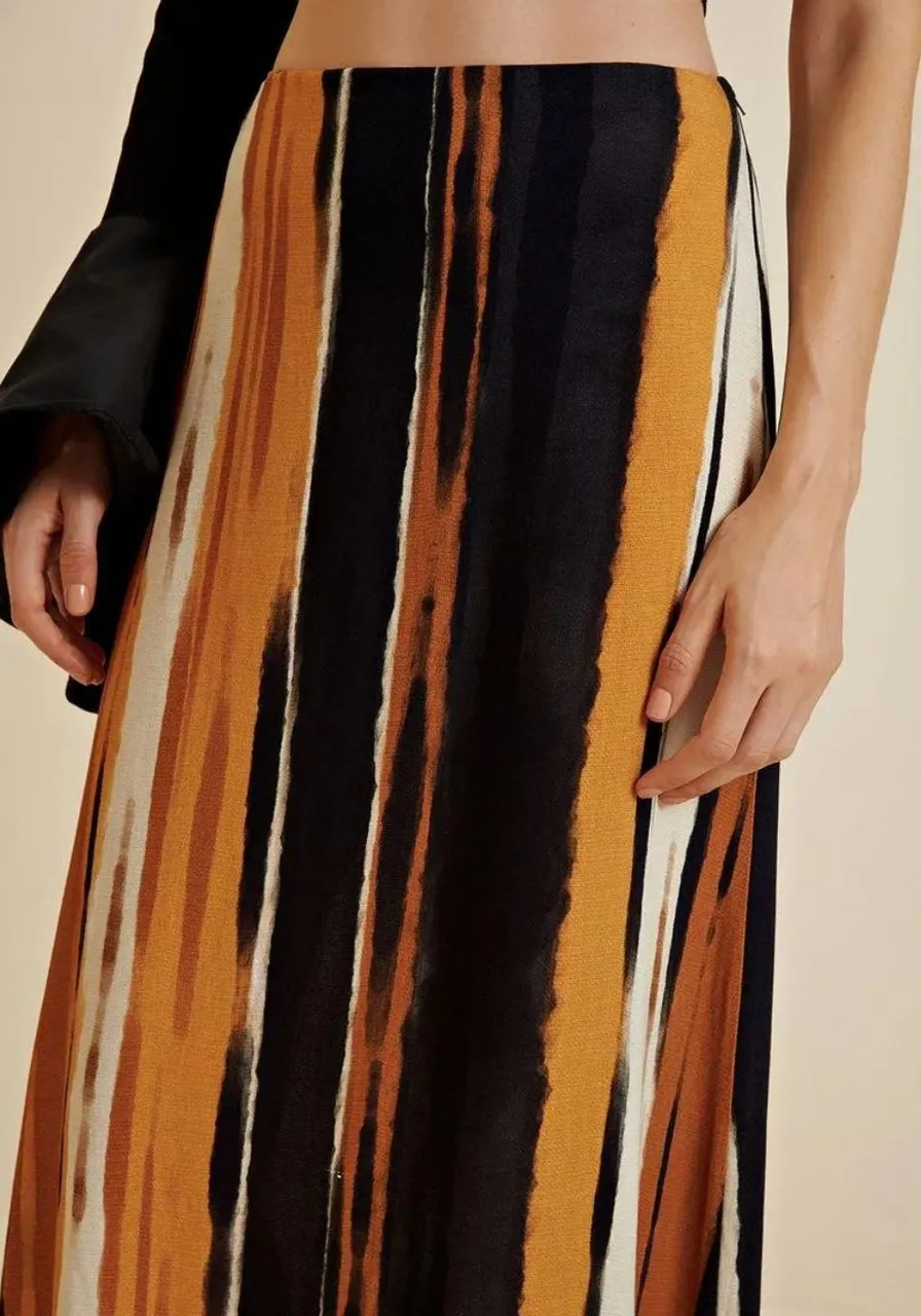 Saia Morena Rosa Midi Reta Com Zíper