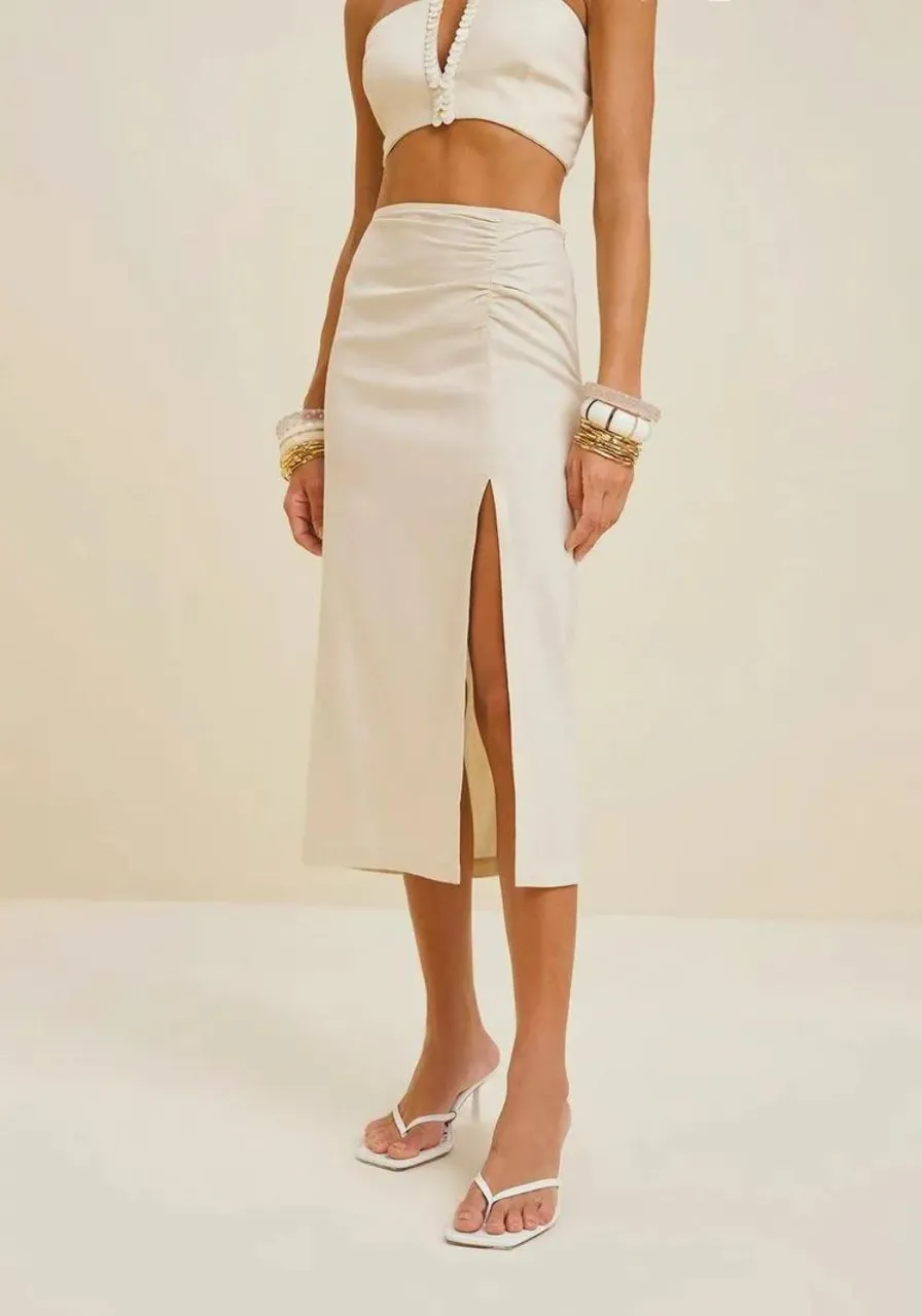 Saia Midi Reta Com Franzidos Cru