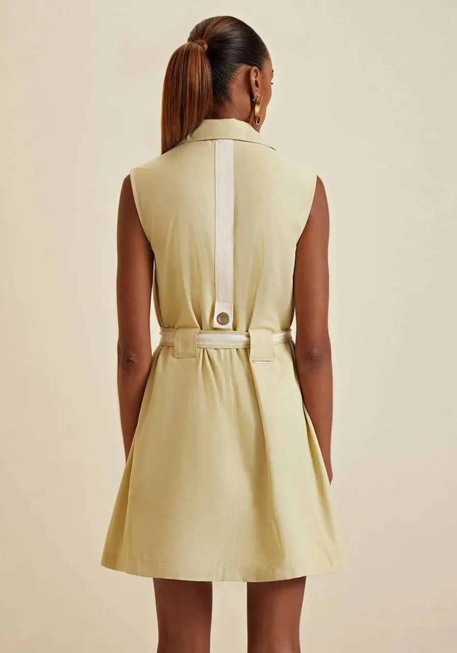 Vestido Morena Rosa Curto Detalhe Ilhós