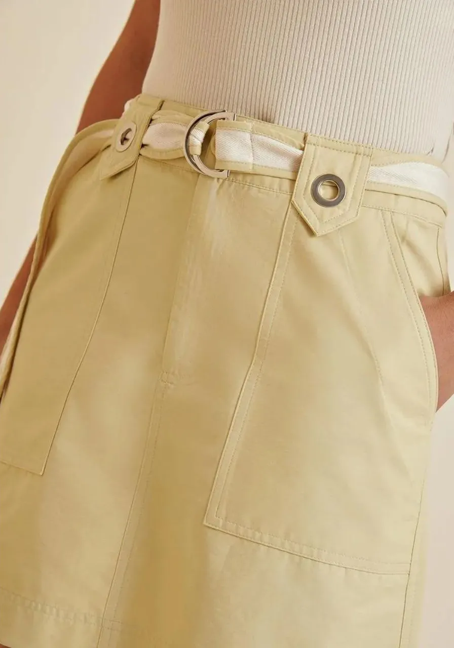 Saia Morena Rosa Curta Detalhe Ilhós