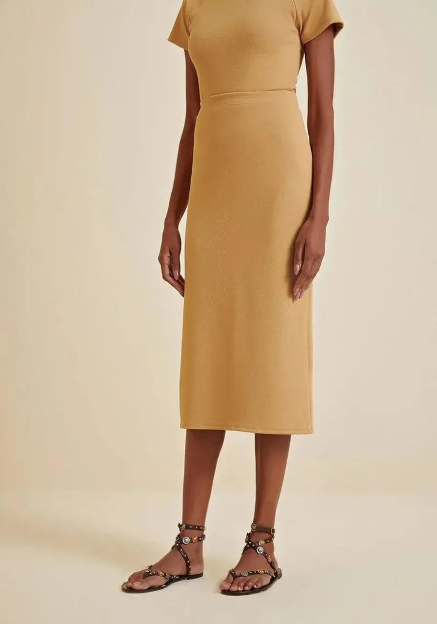 Saia Midi Reta Abertura Atrás