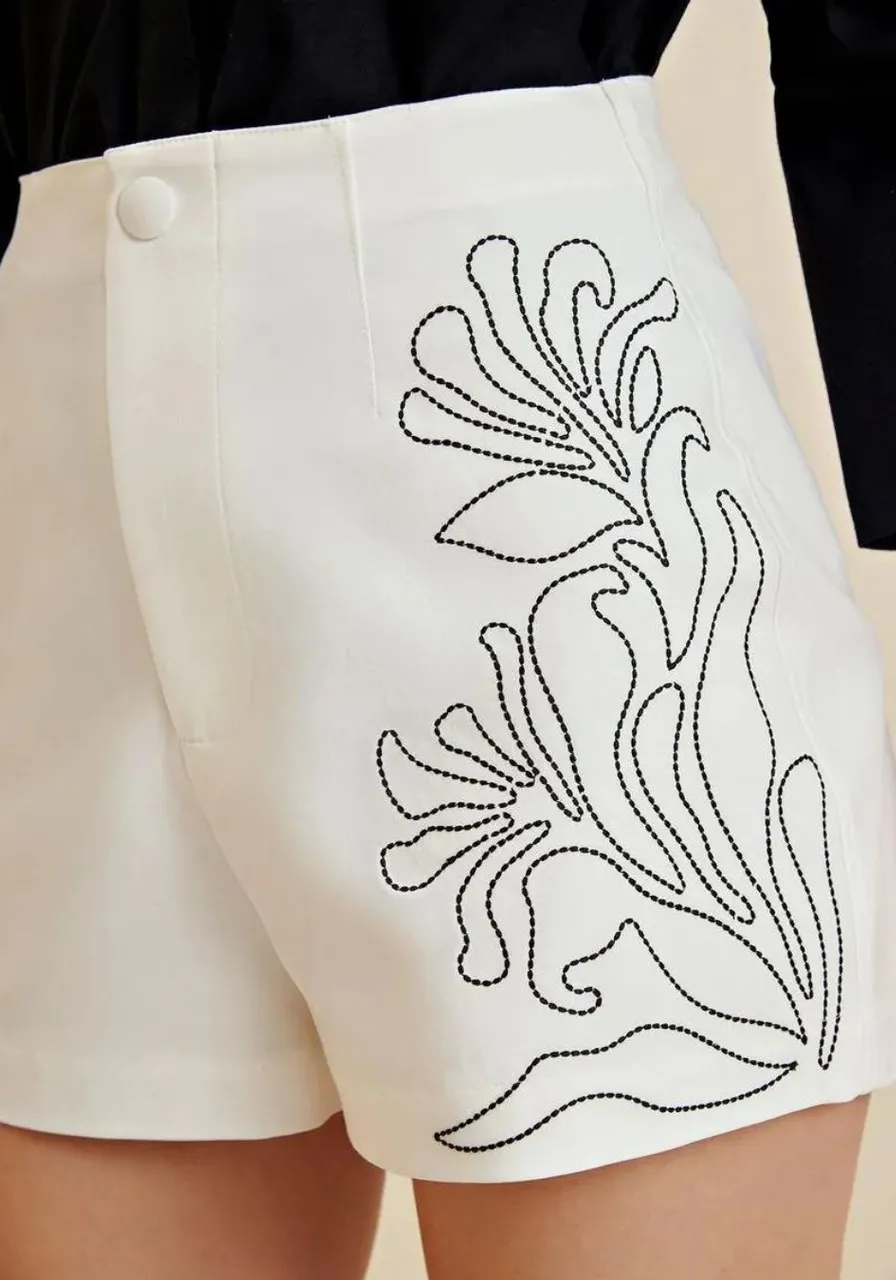 Short Morena Rosa Alfaiataria Bordado 