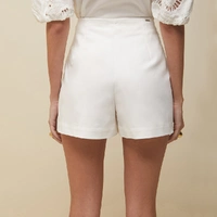 Shorts Morena Rosa Alfaiataria Com Recorte - imagem 3