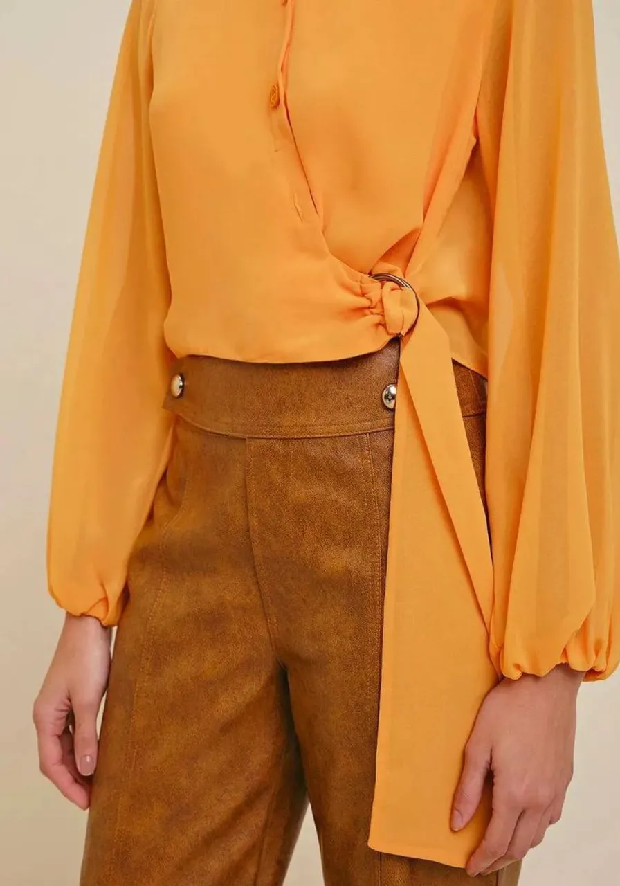 Camisa Morena Rosa Com Faixa E Fivela 