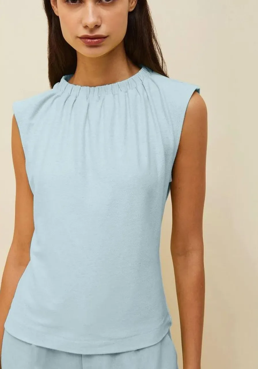 Blusa Regata Decote Redondo Franzido 