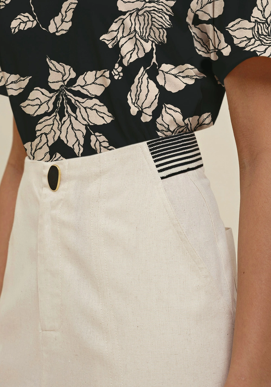 Short Morena Rosa Reto Detalhe Elástico