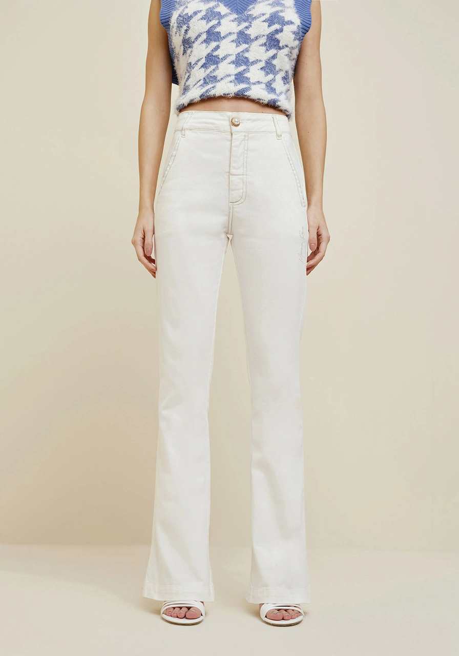 Calça Morena Rosa Flare Detalhe Bordado