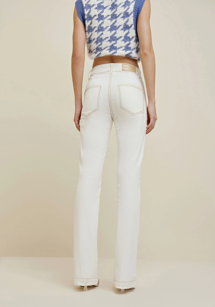 Calça Morena Rosa Flare Detalhe Bordado