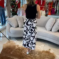 Saia Midi Clochard com Faixa Morena Rosa  - imagem 1