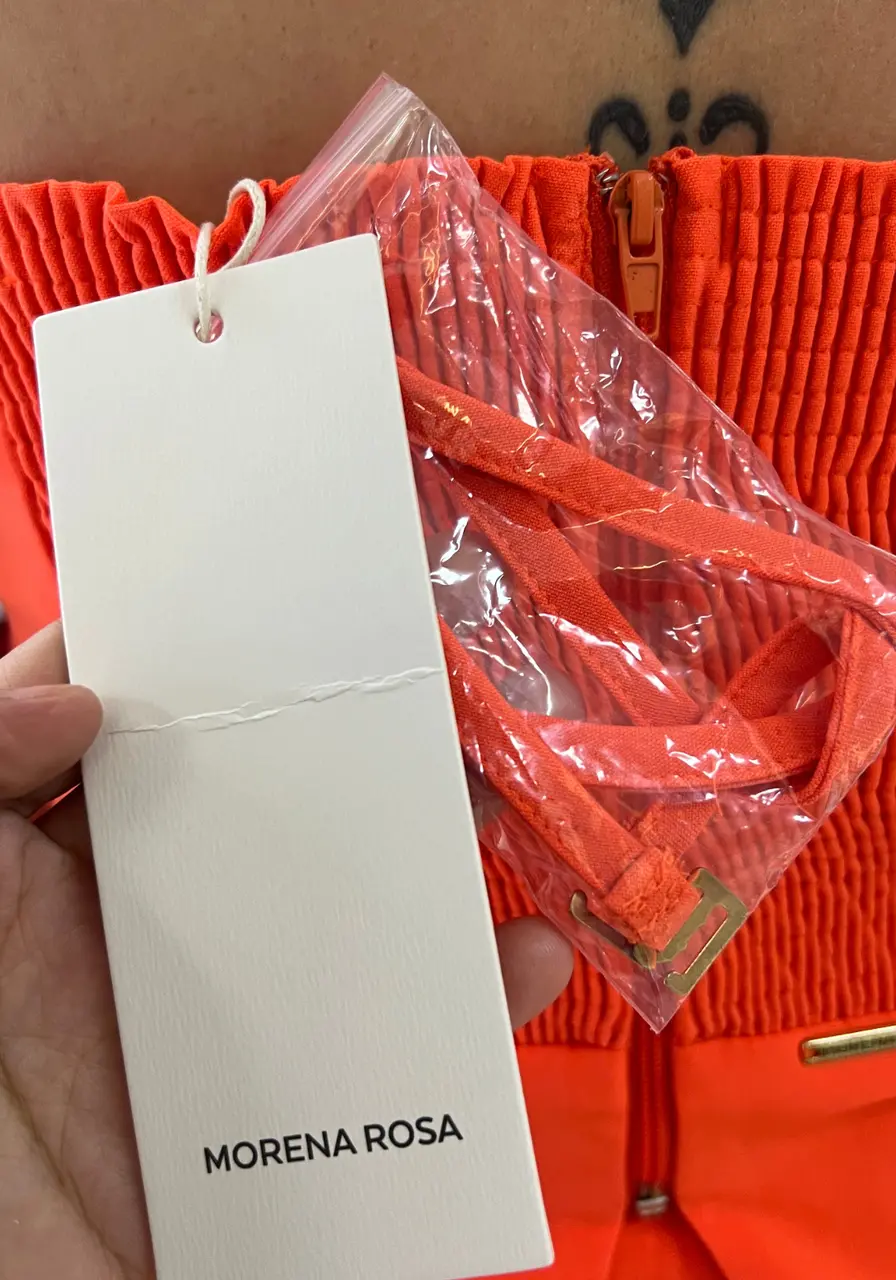 Blusa Decote Coração Sem Manga Laranja