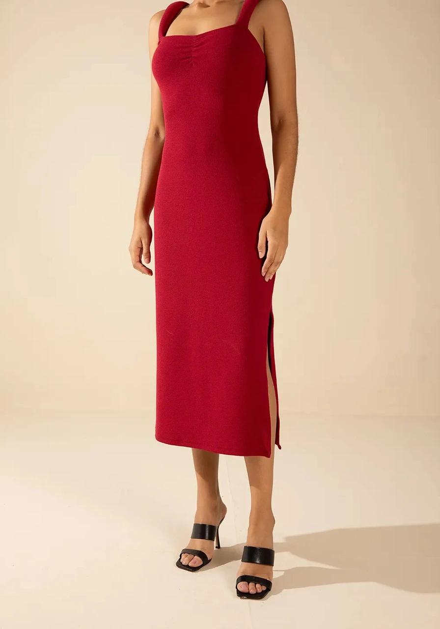 Vestido Morena Rosa Ajustado Decote Reto Com Alça Midi Vermelho Ref 14998