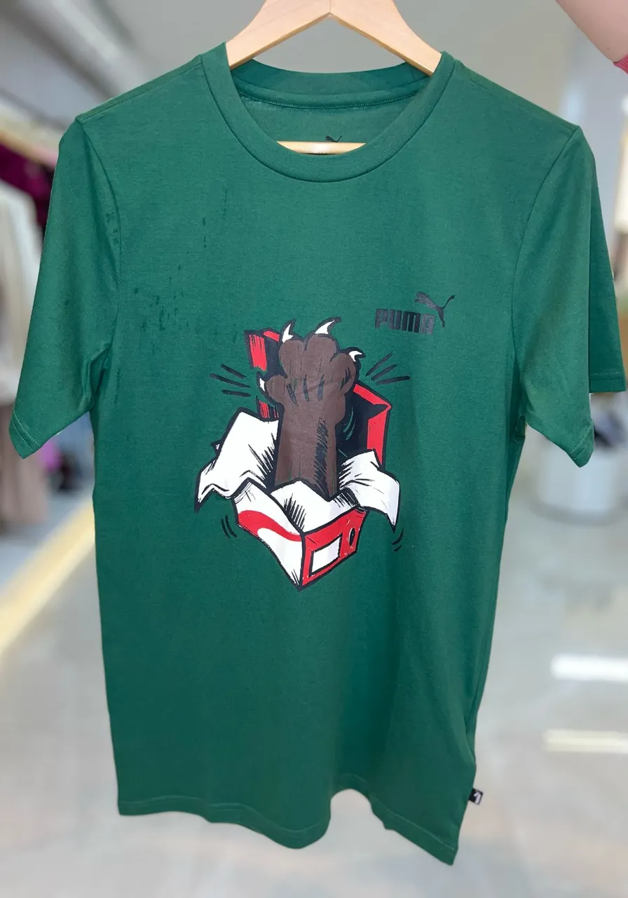 Camiseta Graphics Sneaker Tee Puma