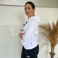 Blusão ESS Logo Hoodie Puma Branco - imagem 2