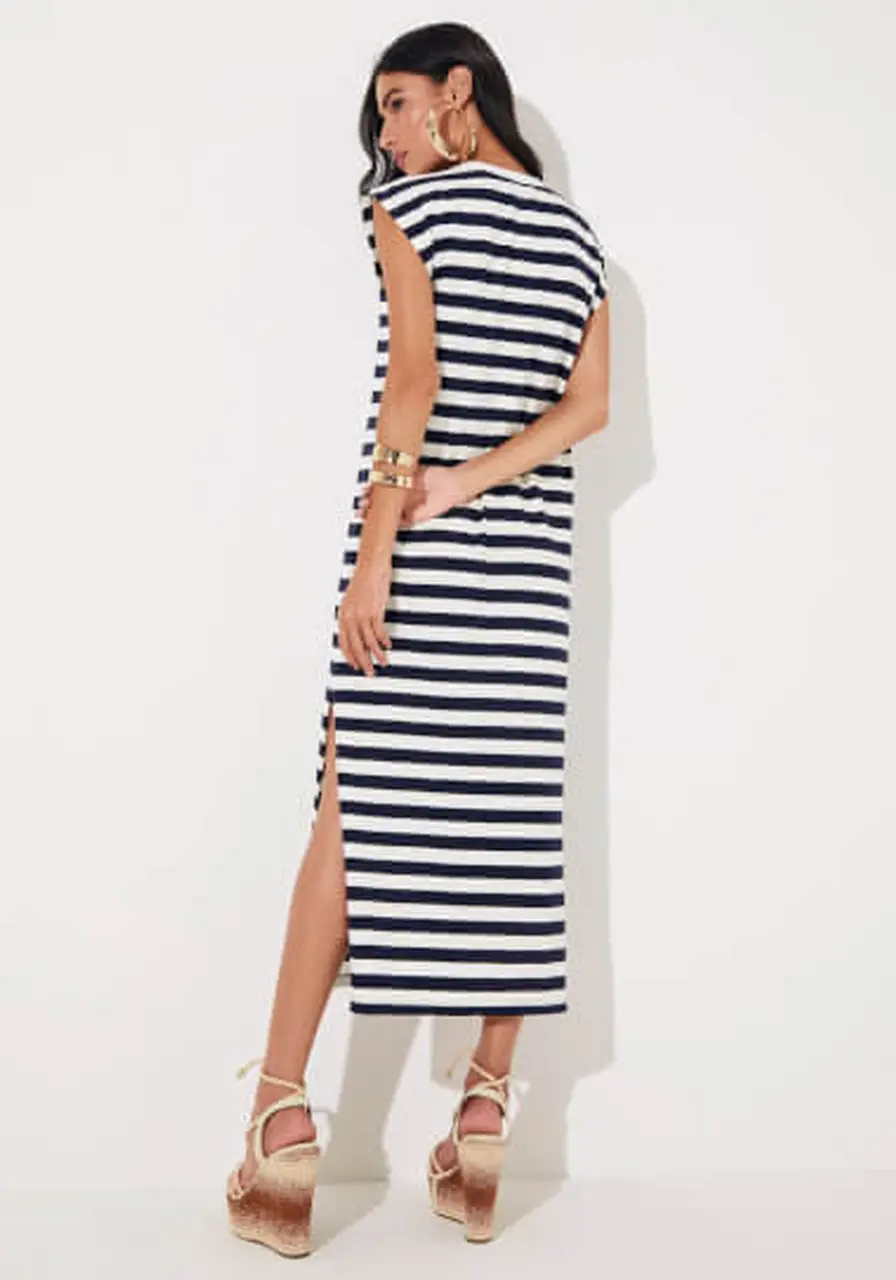 Vestido Longo Mangas Cavadas Listrado