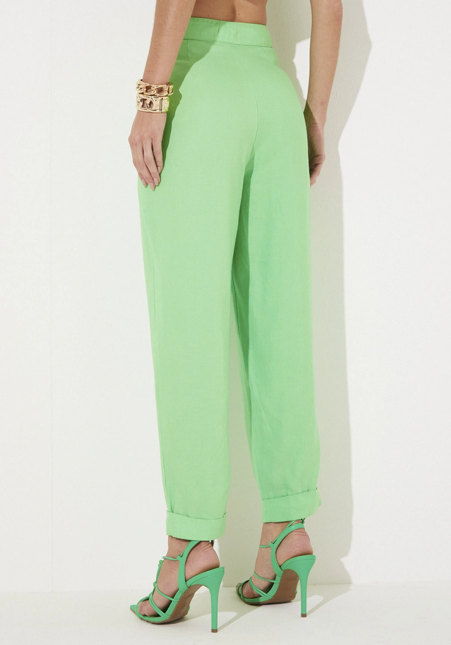 Calça Alfaiataria Com Pregas E Linho