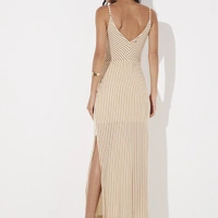 Vestido Longo Tricô Listrado Com Fenda - imagem 1