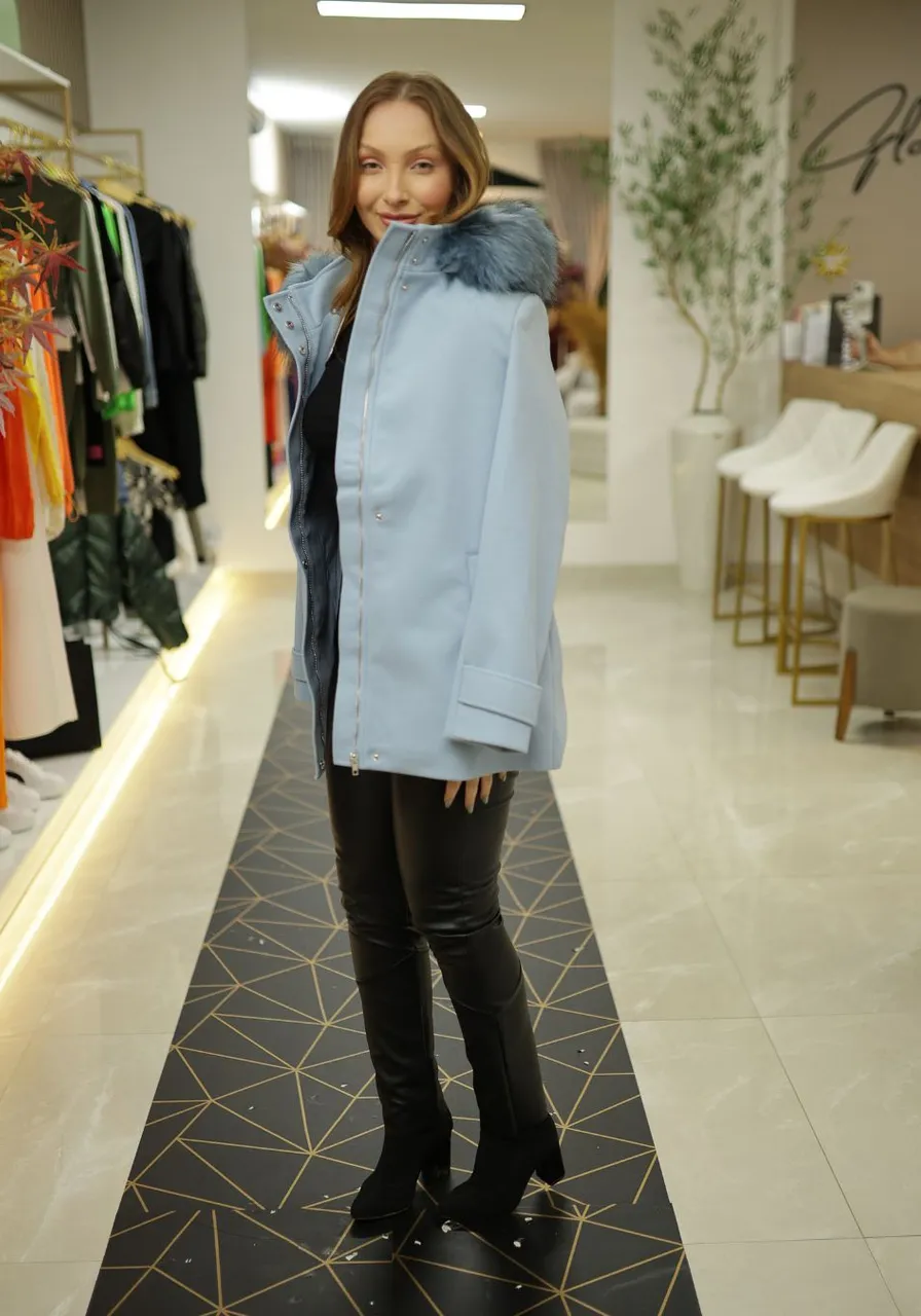 Casaco Com Capuz Peluciado Sommer