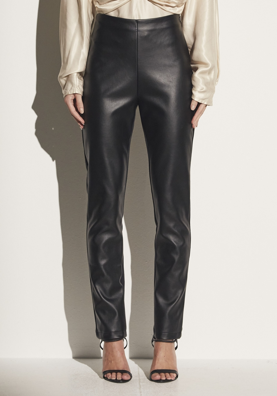 Calça Reta Com Couro Sintético