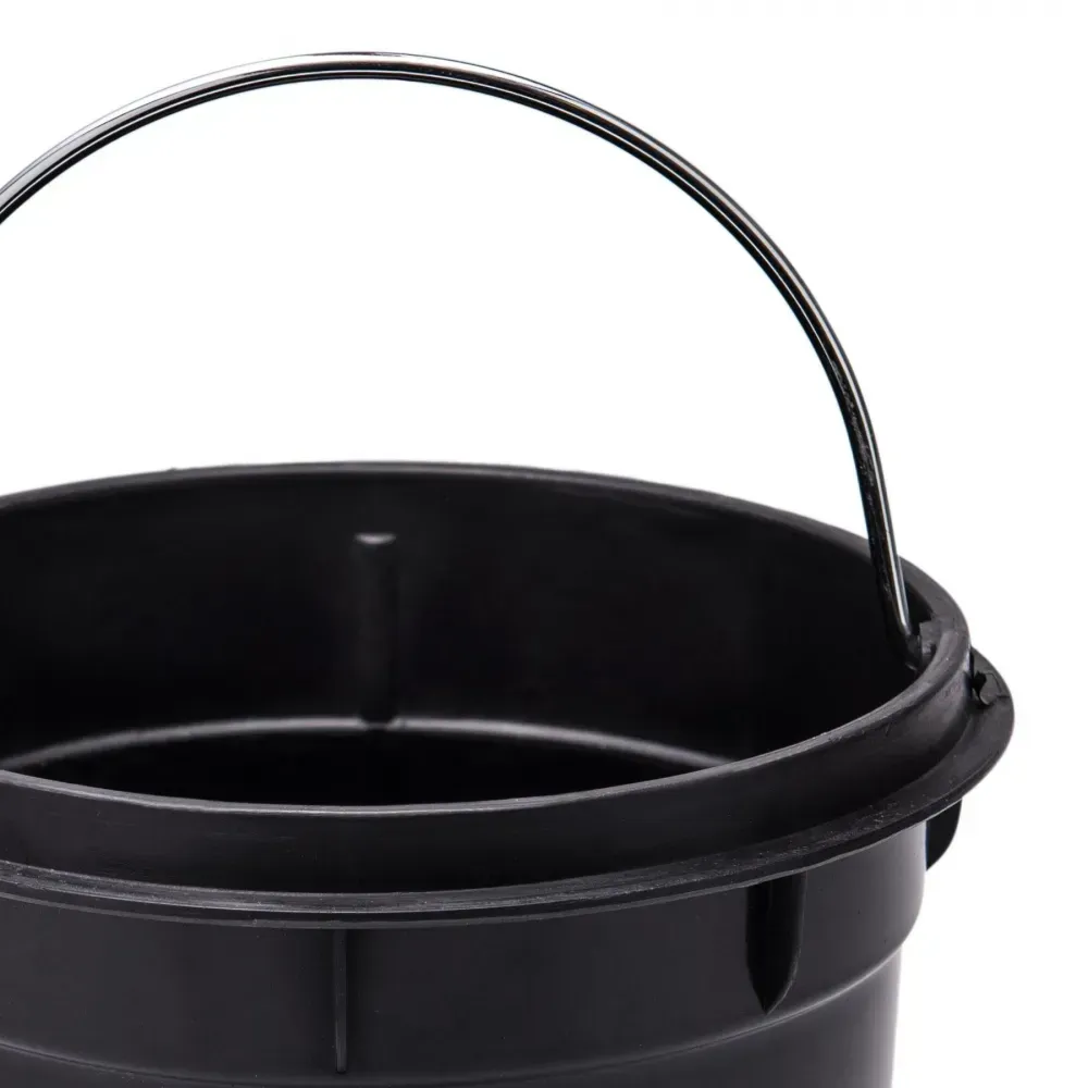 Lixeira em Aço Inox com Pedal - 30 Litros