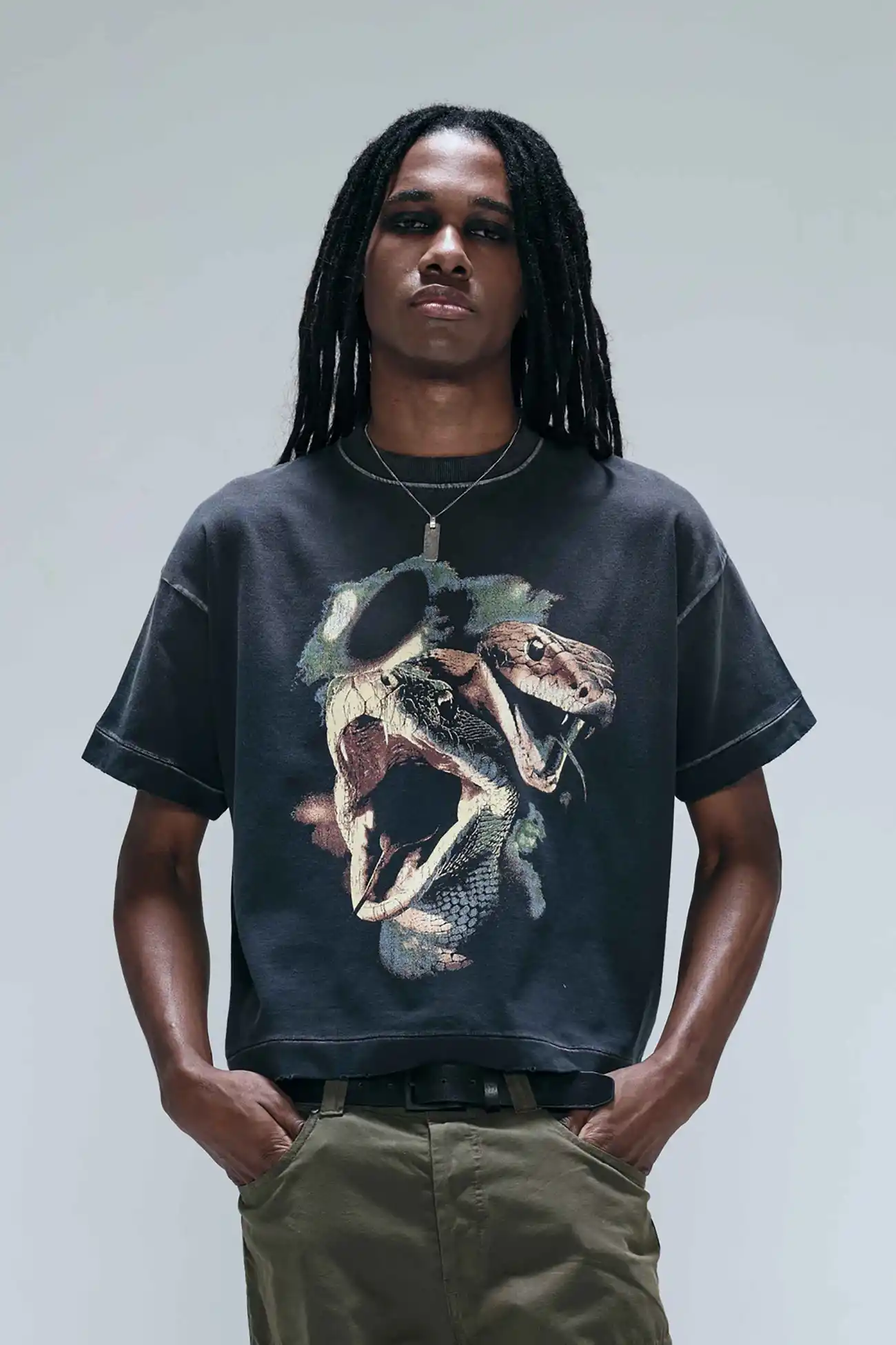 Camiseta EGHO Boxy Serpents (Faded Black) - imagem 4